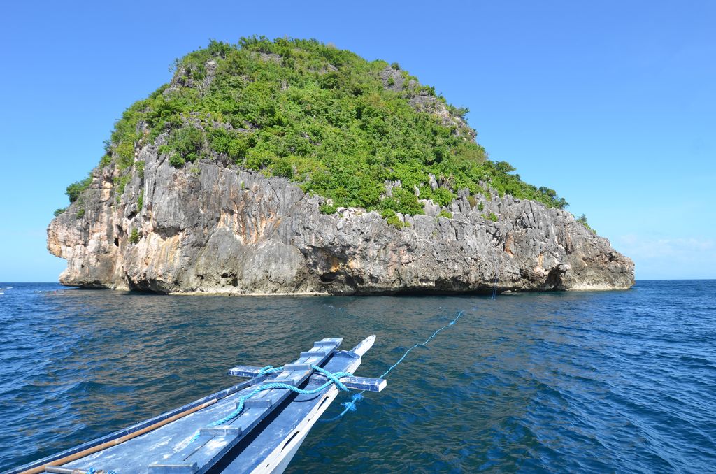 rocher mer bateau