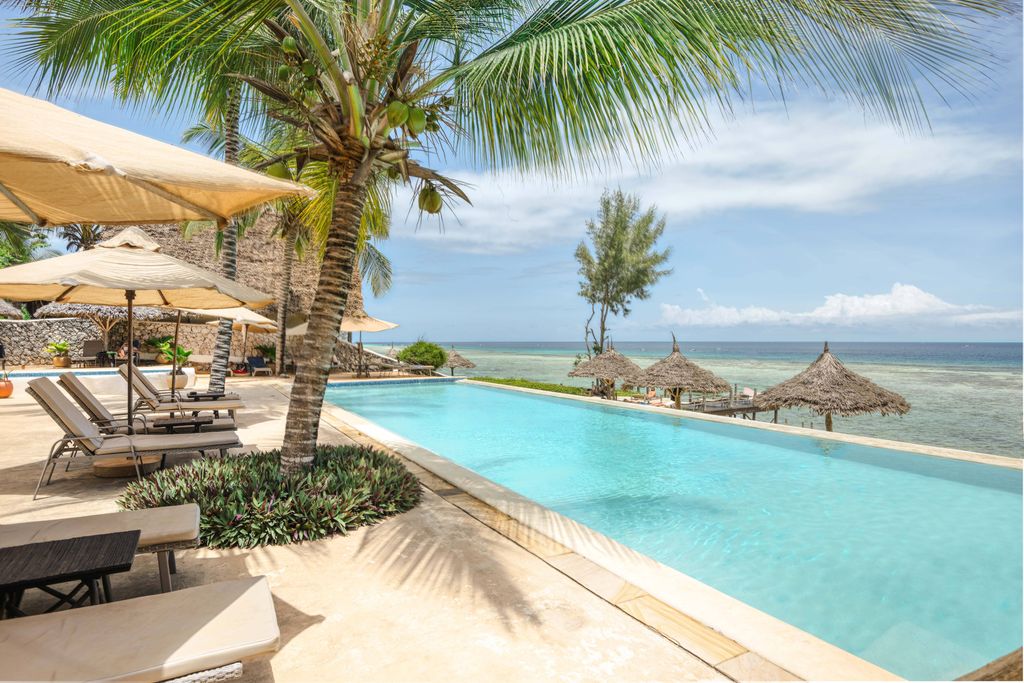 piscine du sunshine lodge zanzibar