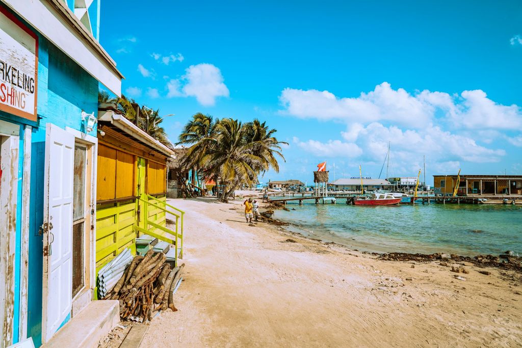 plage bélize cabanon