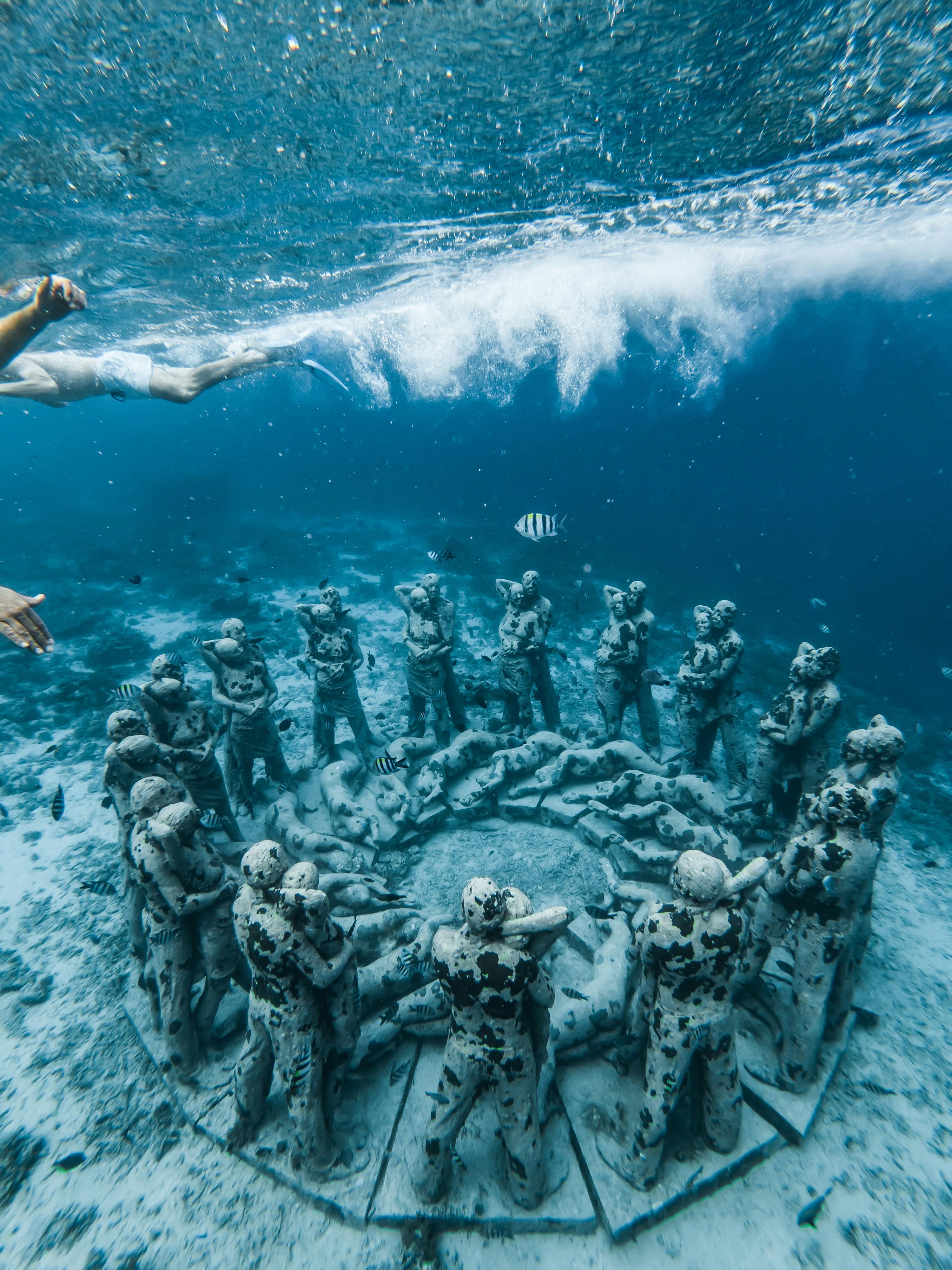 statue sous marine gili