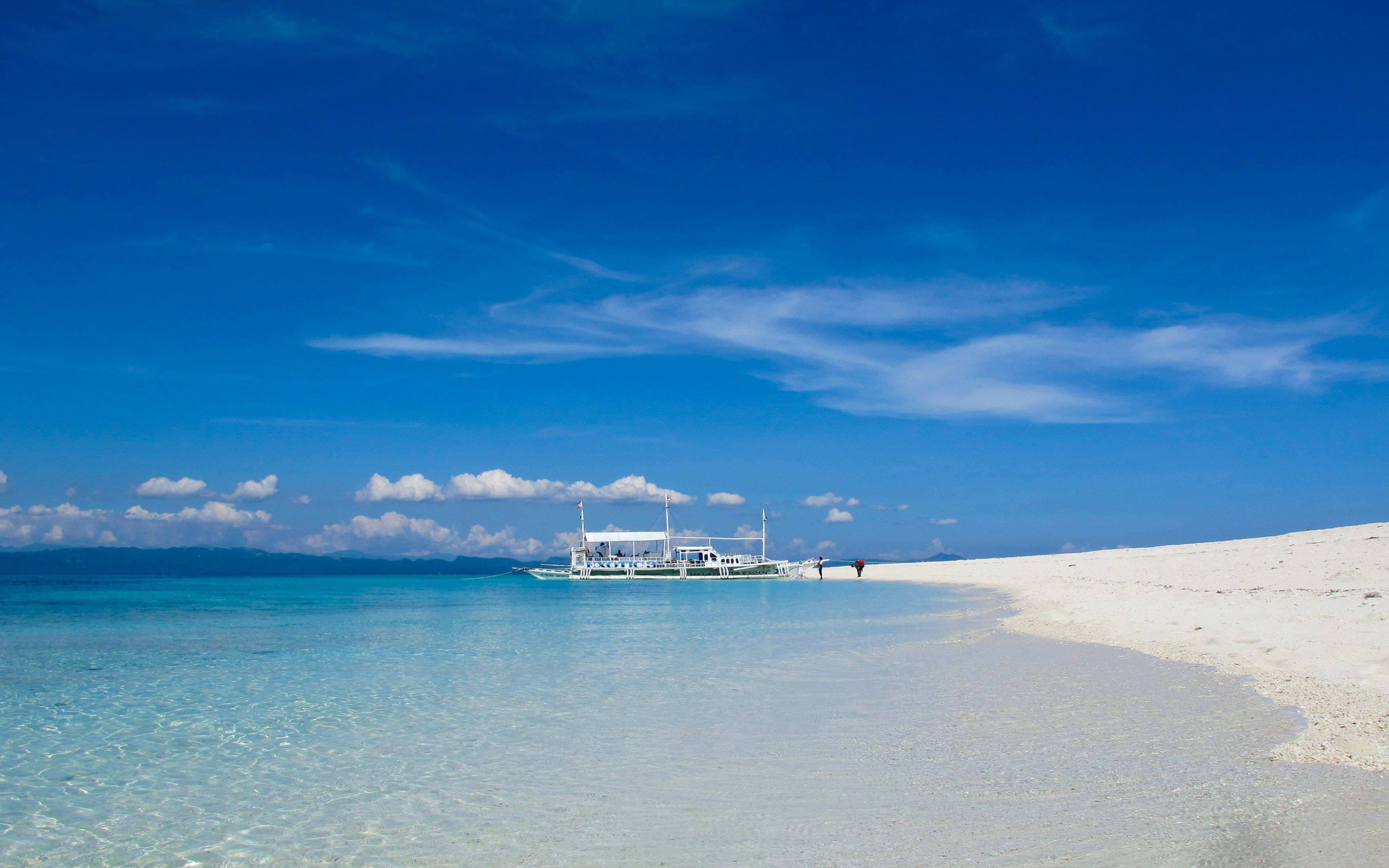 plage bateau traditionnel