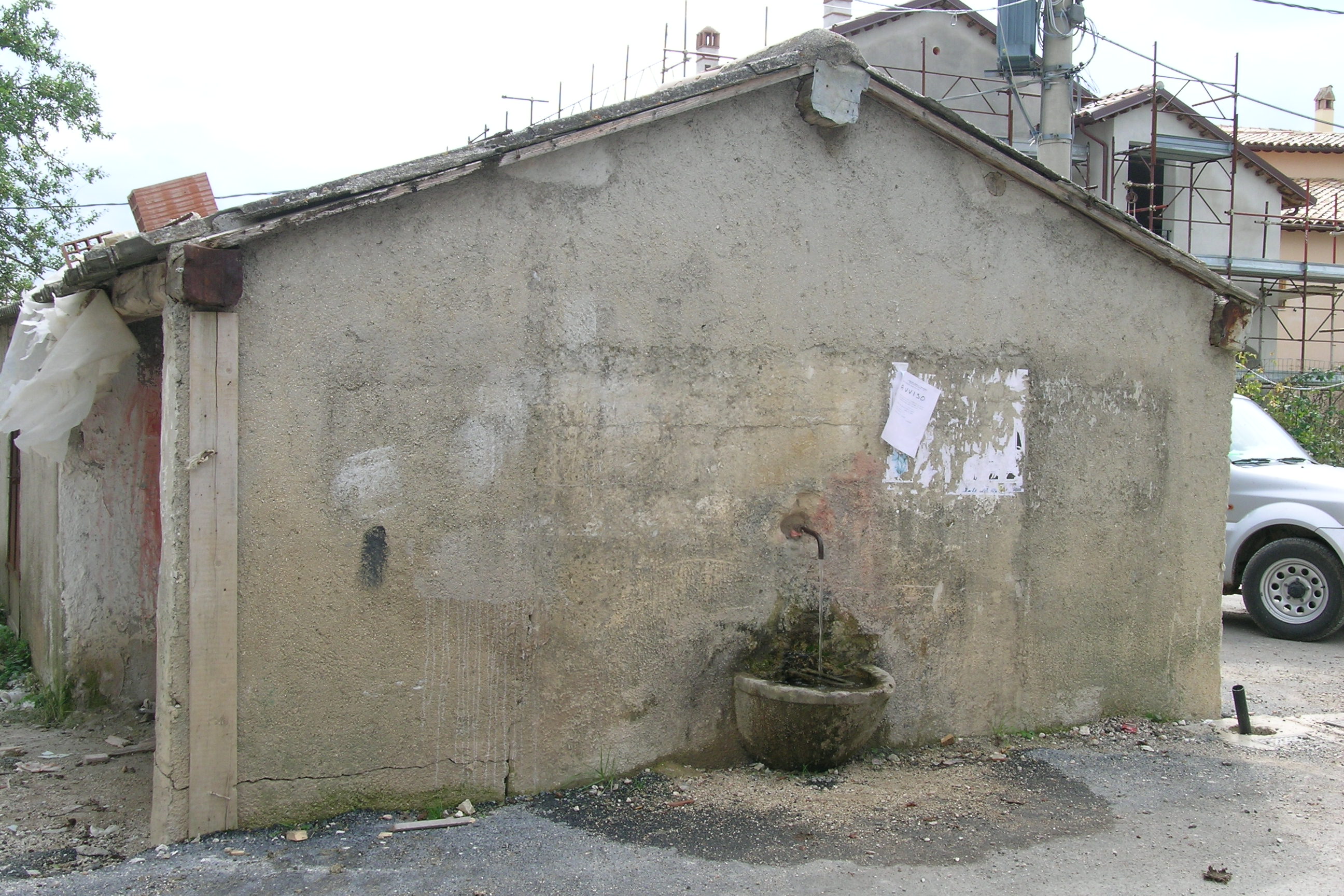 Fontana con lavatoi