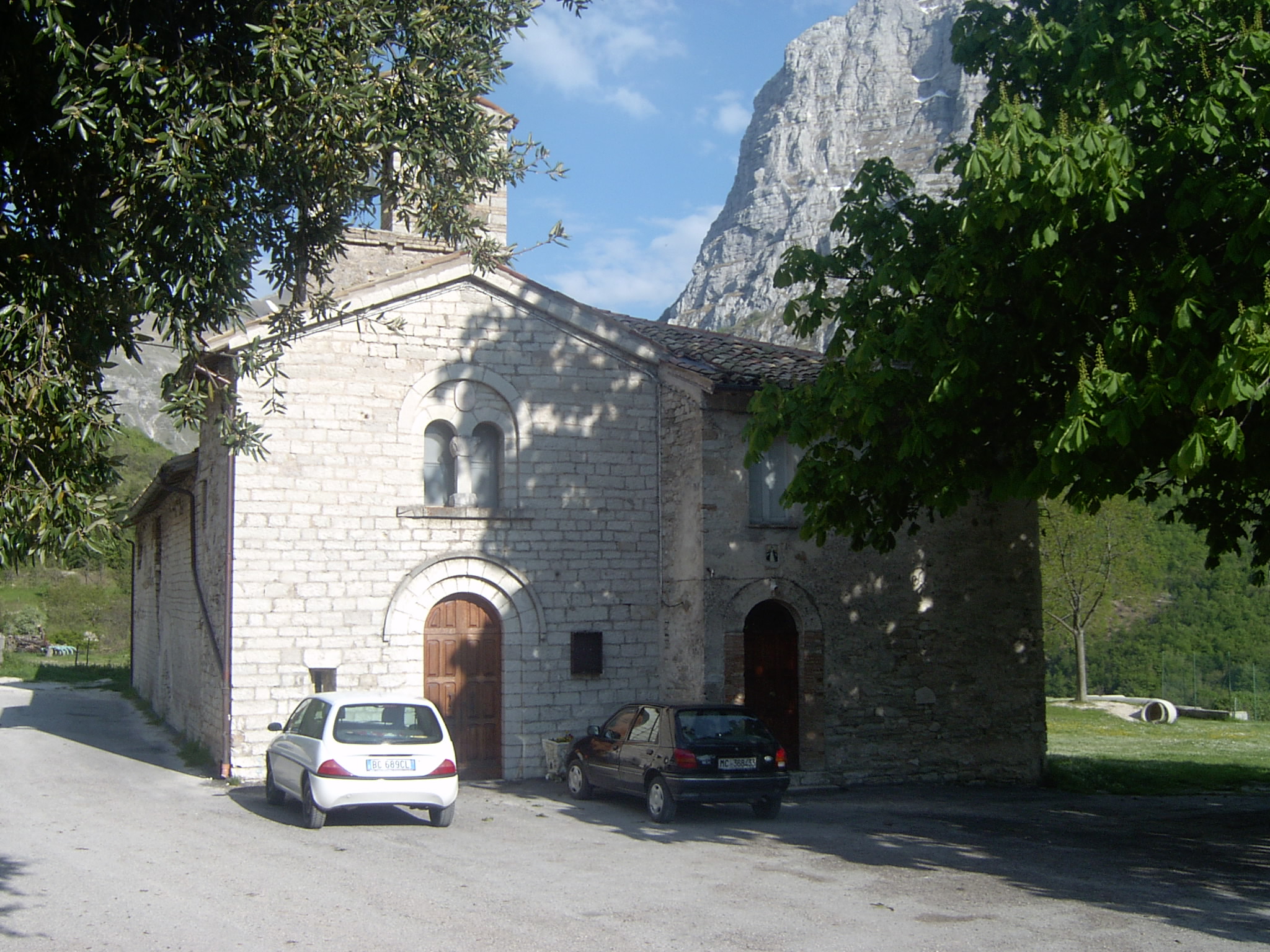 Canonica dei Ss. Martiri Vincenzo e Anastasio