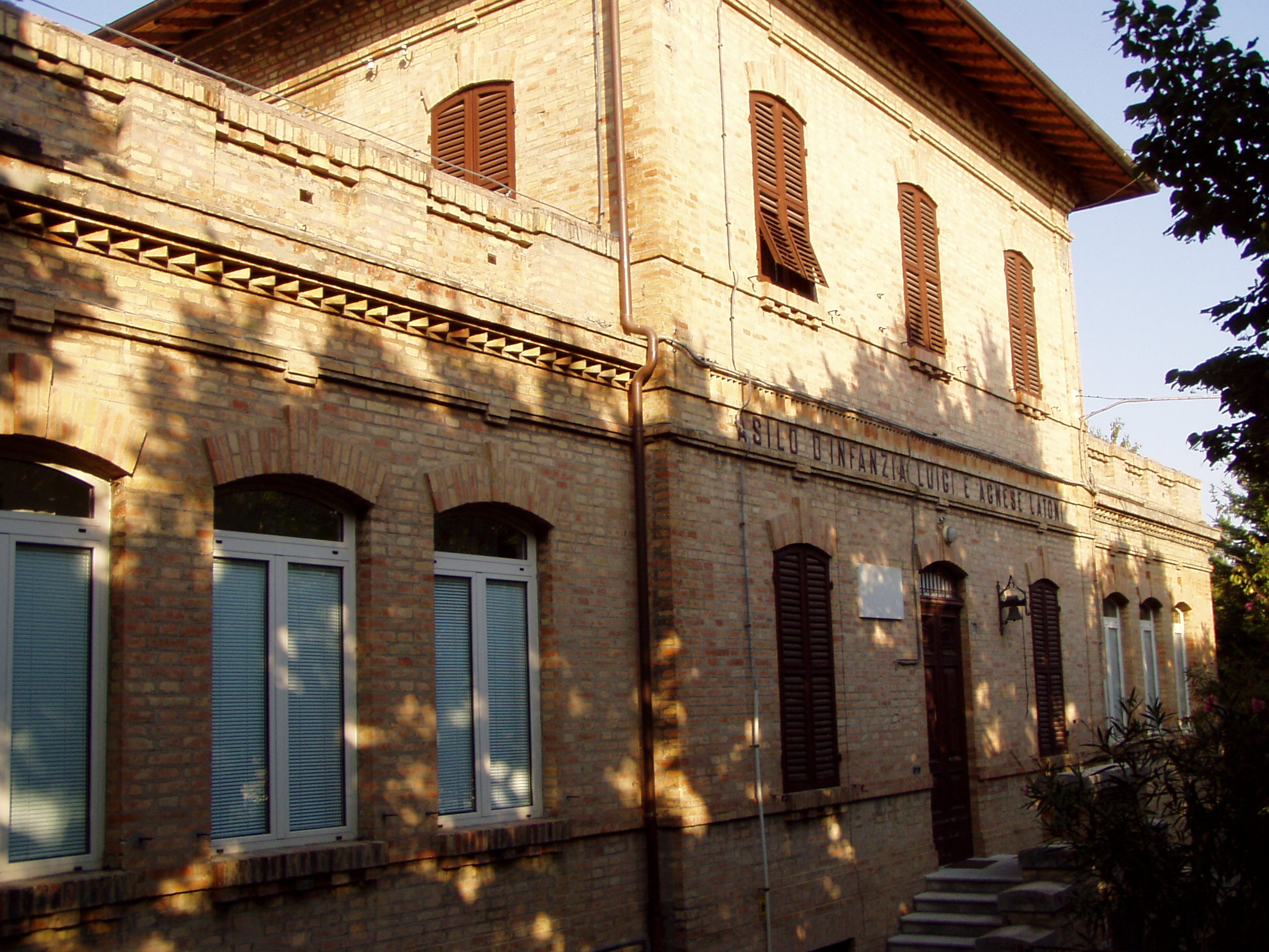Asilo d'infanzia `Luigi e Agnese Latoni`