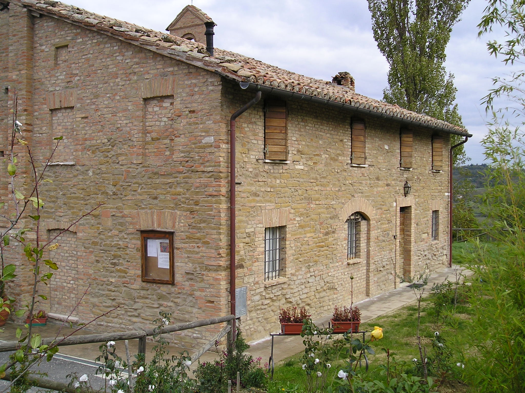 Casa canonica di S. Maria Assunta di Valdazzo