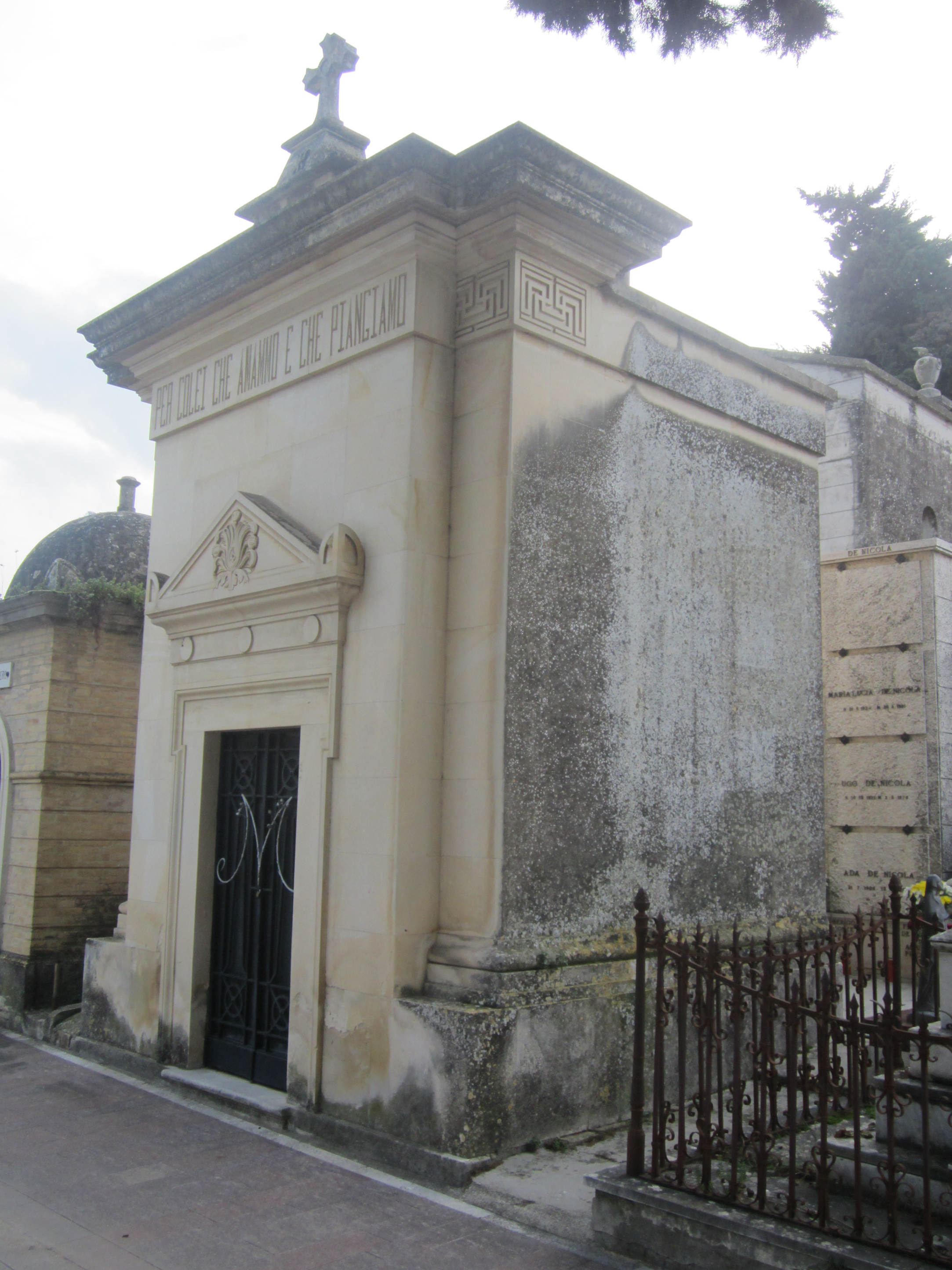 Cappella cimiteriale EX VIAGGI GASBARRI
