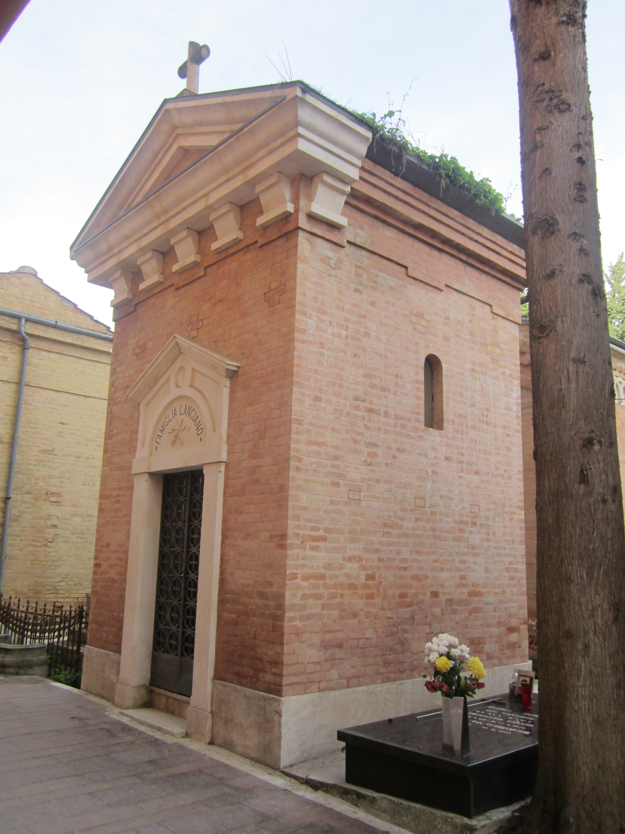 Cappella cimiteriale FAMIGLIA LANCIANO