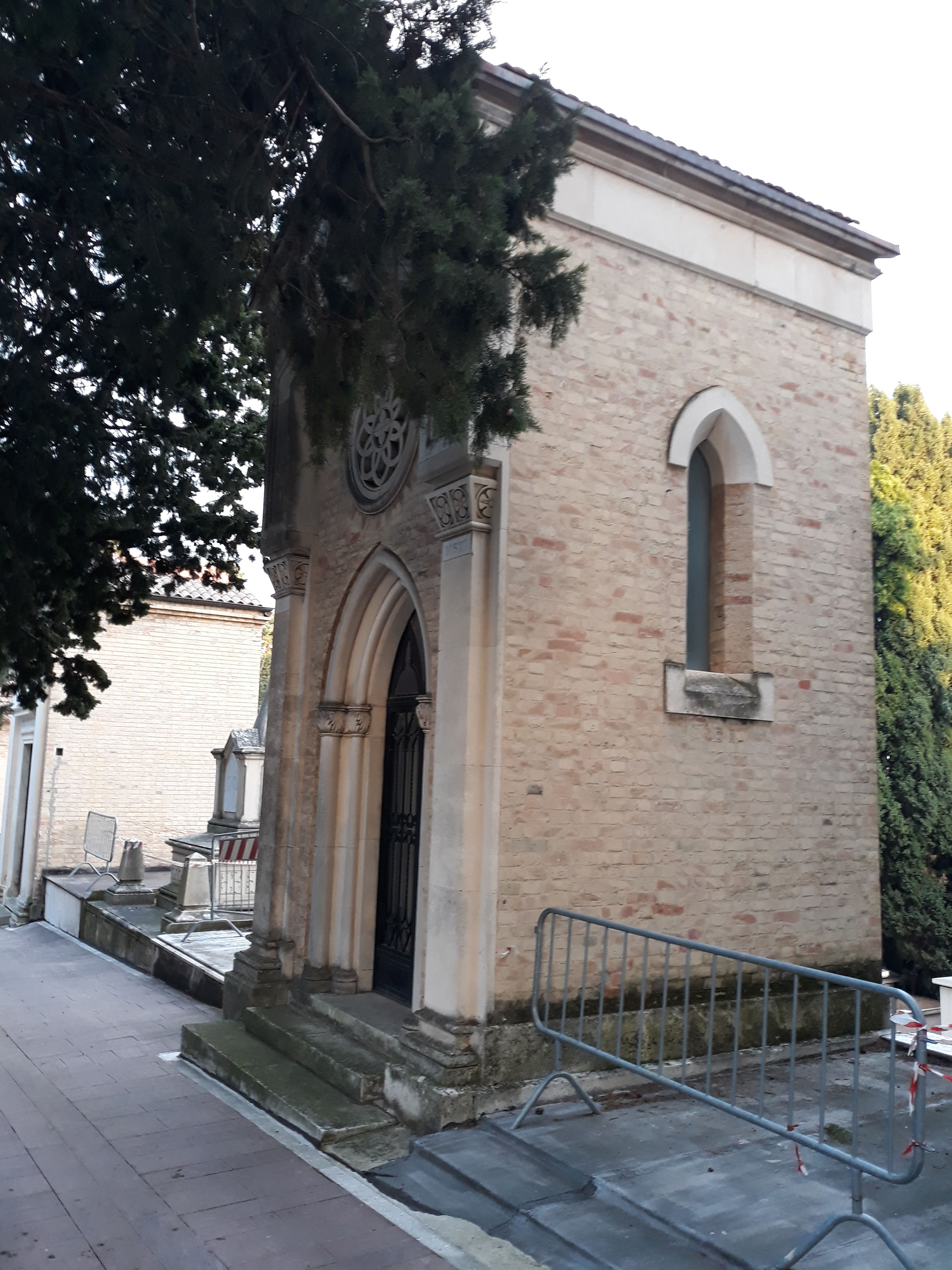 Cappella cimiteriale FAMIGLIA ROSICA