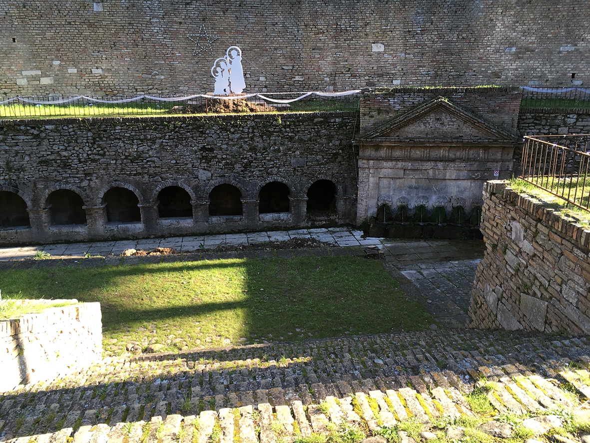 Fontana del quartiere Borgo
