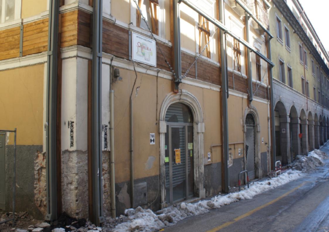 Edificio sito in via San Bernardino