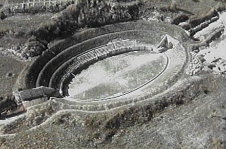 anfiteatro, luogo ad uso pubblico