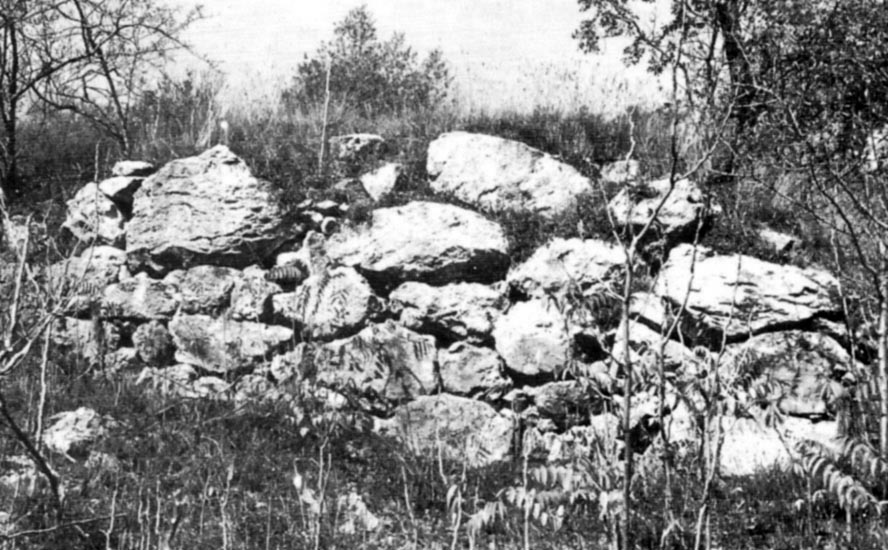 Mura megalitiche del colle della Civita