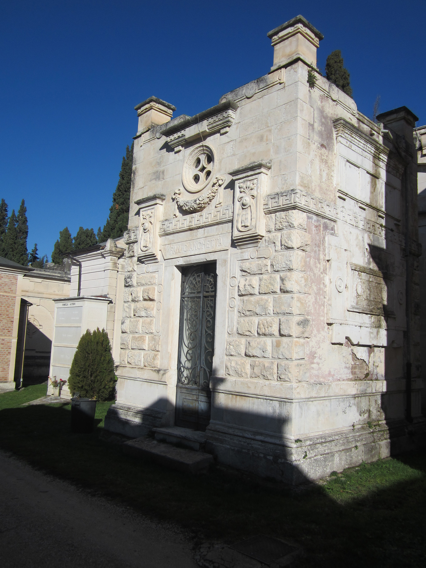 Cappella cimiteriale Famiglia Cianchetta