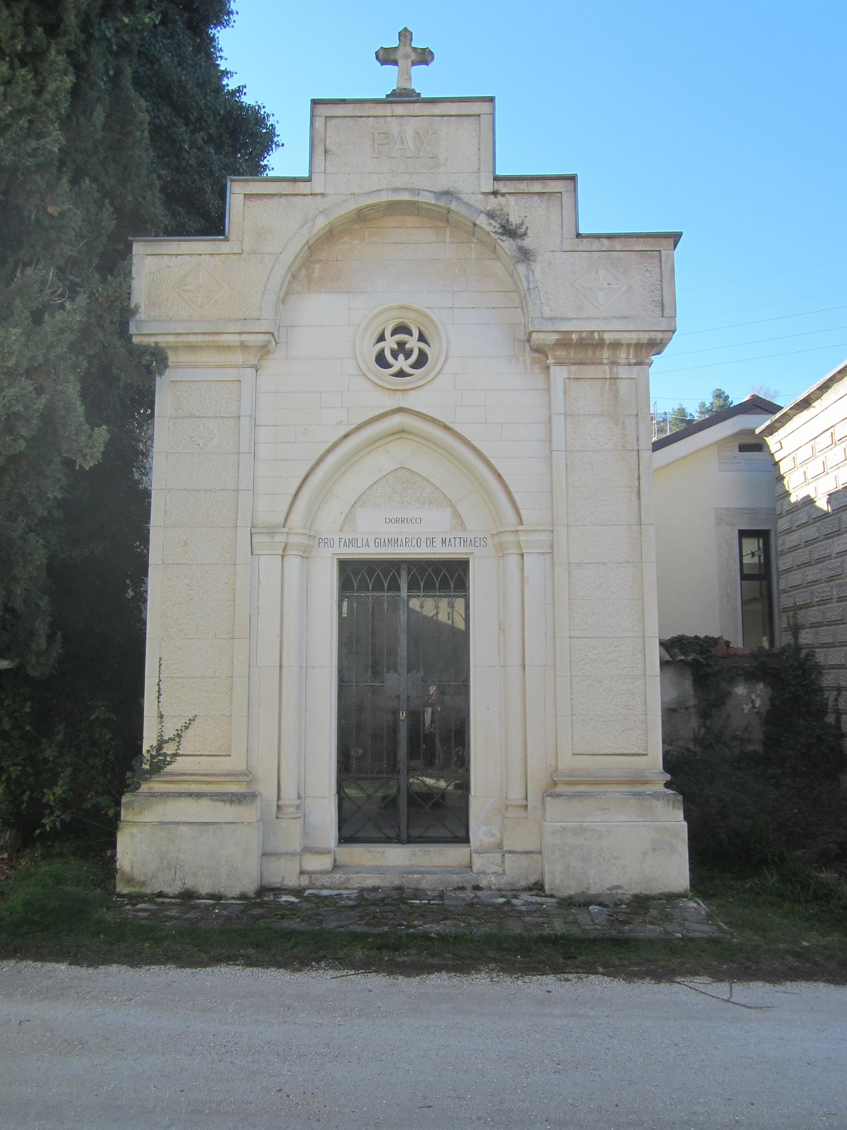 Cappella cimiteriale Pro familia Giammarco De Matthaeis e Dorucci