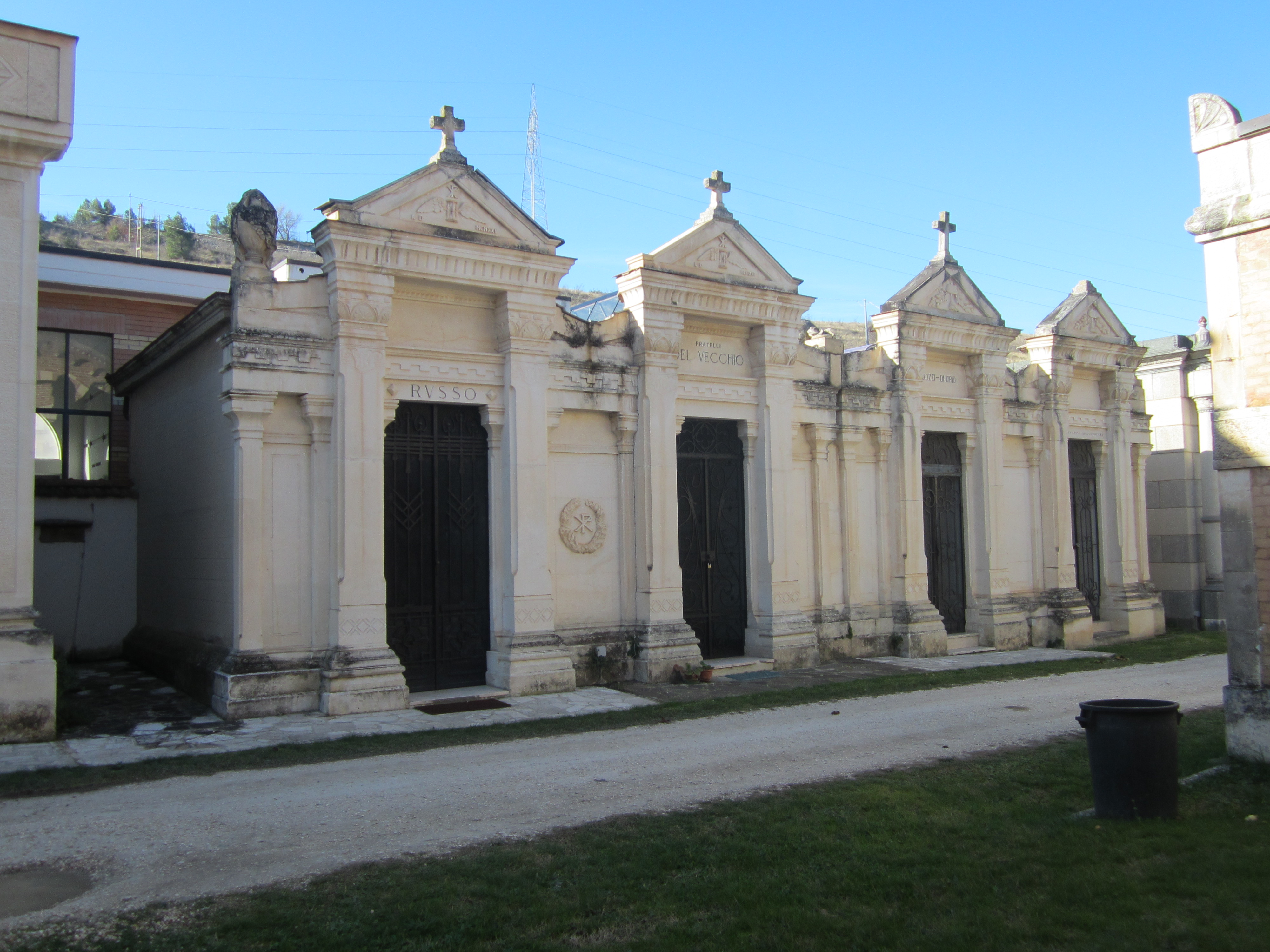 Cappelle cimiteriali Giuseppe Quattrocchi Trozzi-Di Iorio Fratelli Del Vecchio Russo