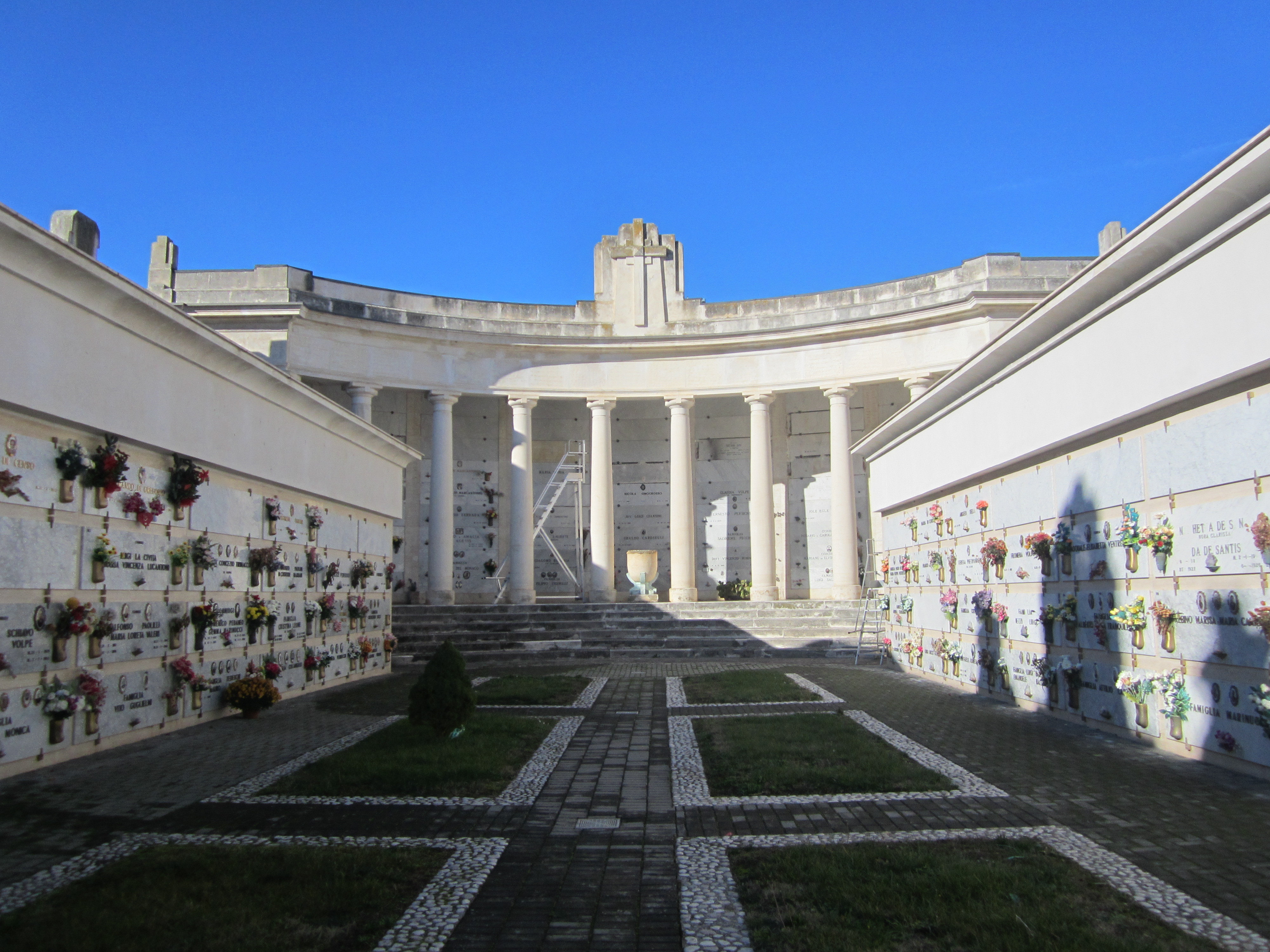 Confraternita S. Maria di Loreto blocco Loculi 2