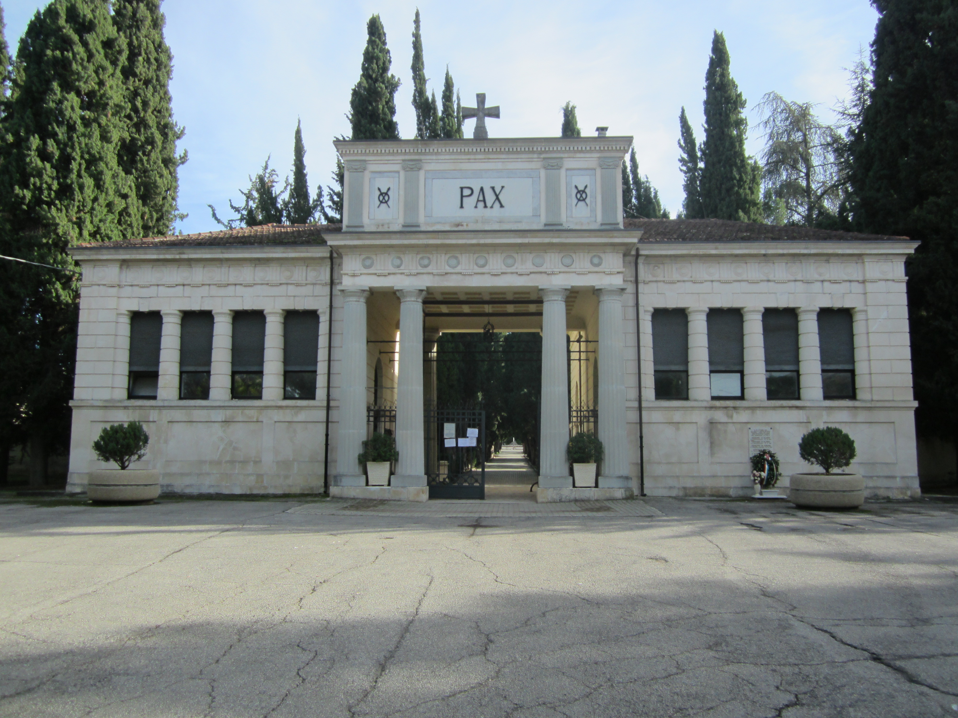 Edificio ingresso