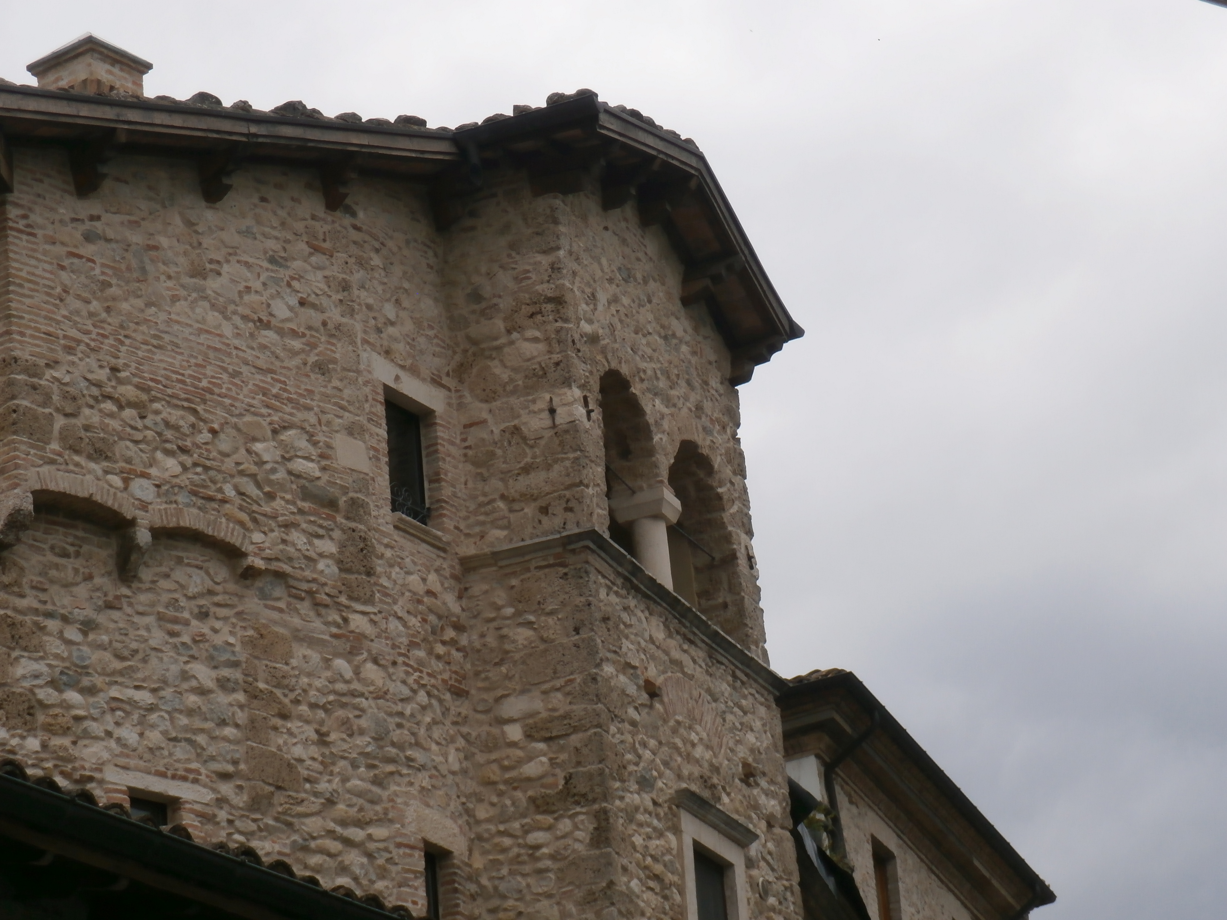 Palazzo in Piazza Mazzoni