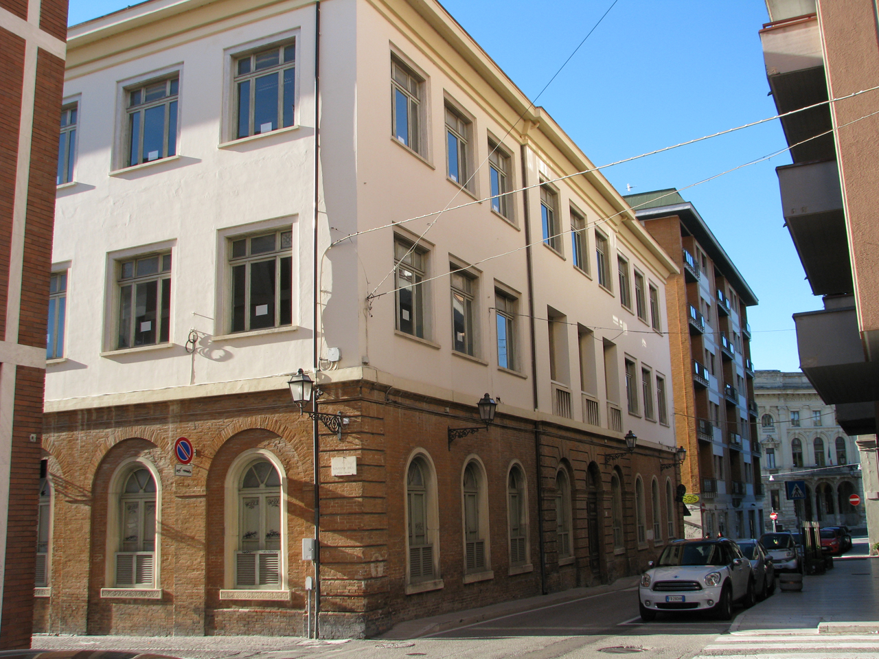 Scuola Media F. Savini