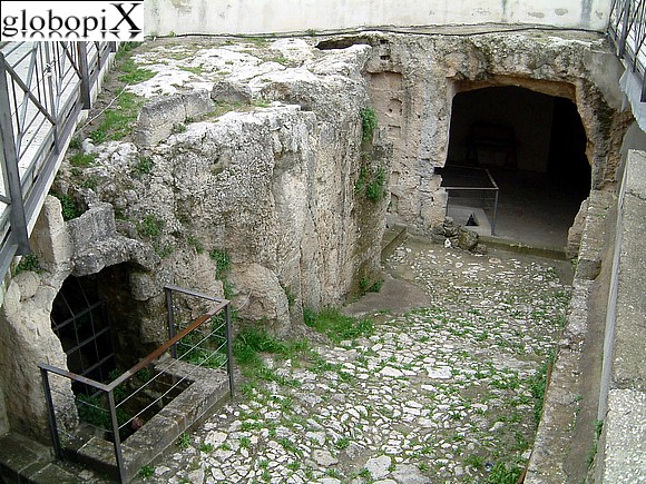 cripta, Cripta Santo Spirito-Strutture Ipogee VIII-IX)