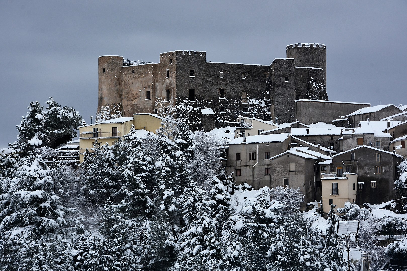 centro storico, di crinale, agricolo, montano, Moliterno