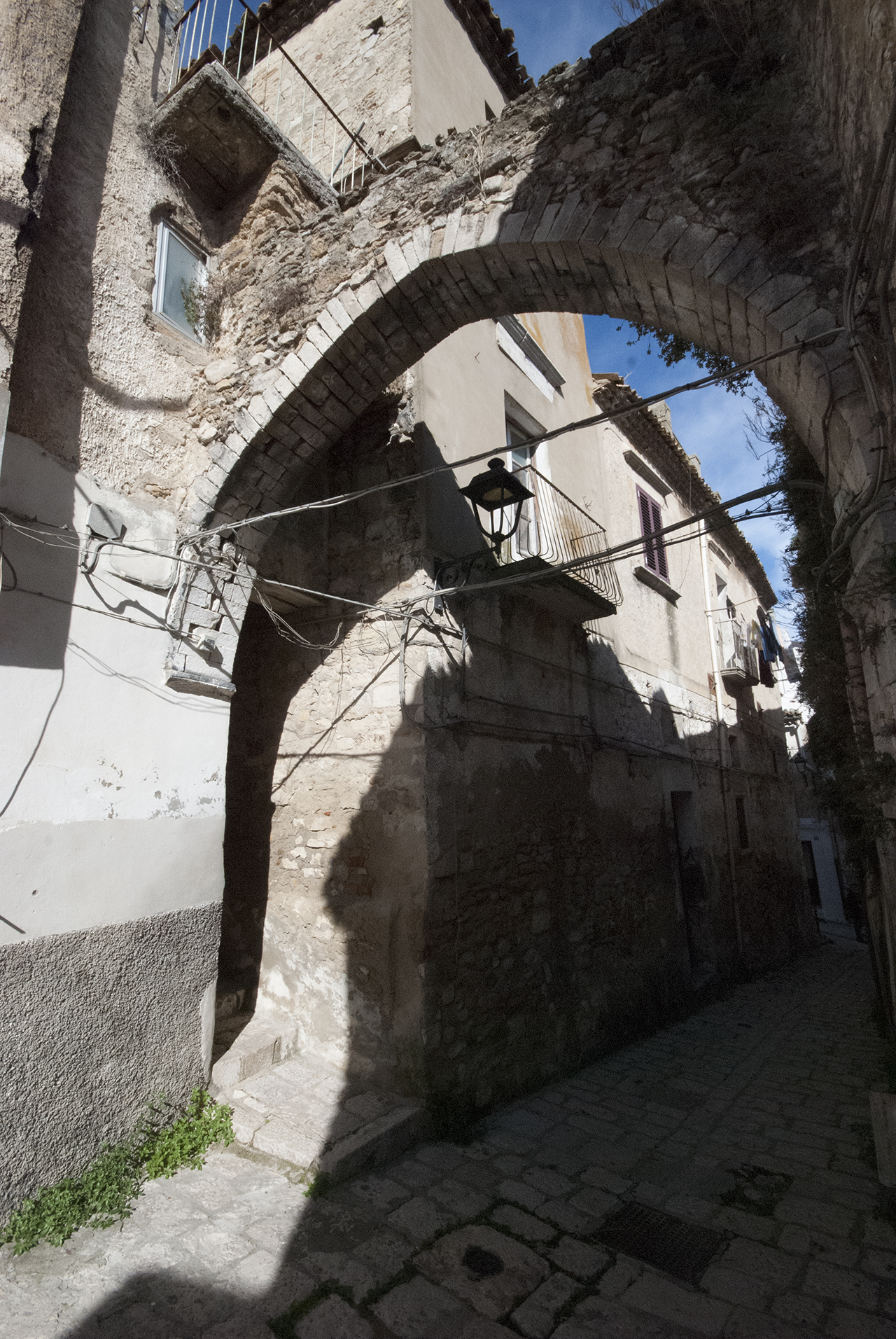 Arco Ogivale in Via Campanile