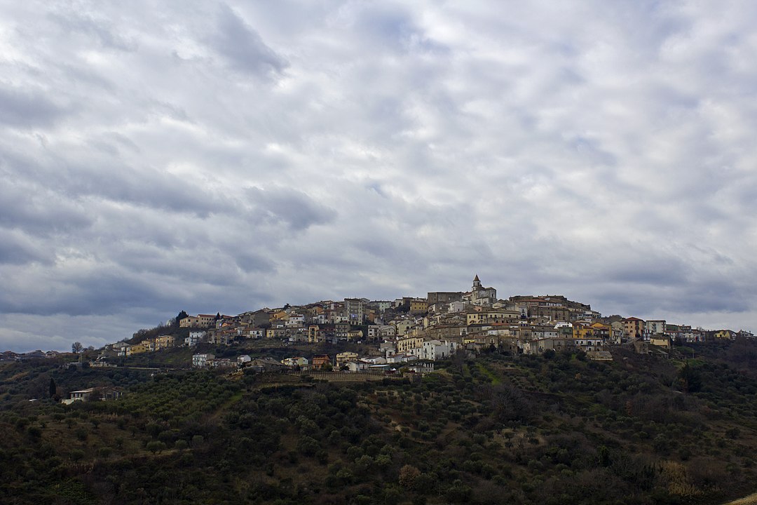 centro storico, di crinale, Oppido Lucano, Oppido , Palmira , Oppidi