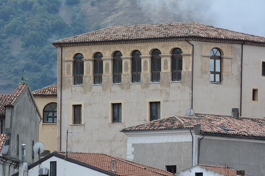 centro storico, di crinale, agricolo, Savoia di Lucania, Salvia