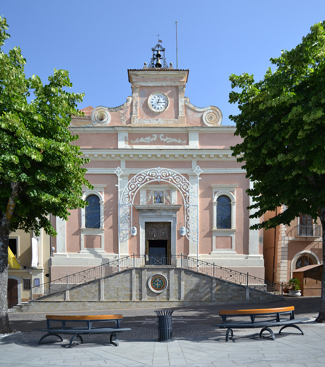 chiesa, madre, Chiesa Madre di Santa Maria del Deposito, Basilica Pontificia Minore, Chiesa di Santa Maria alle Mura, Basilica di Santa Maria del Monte