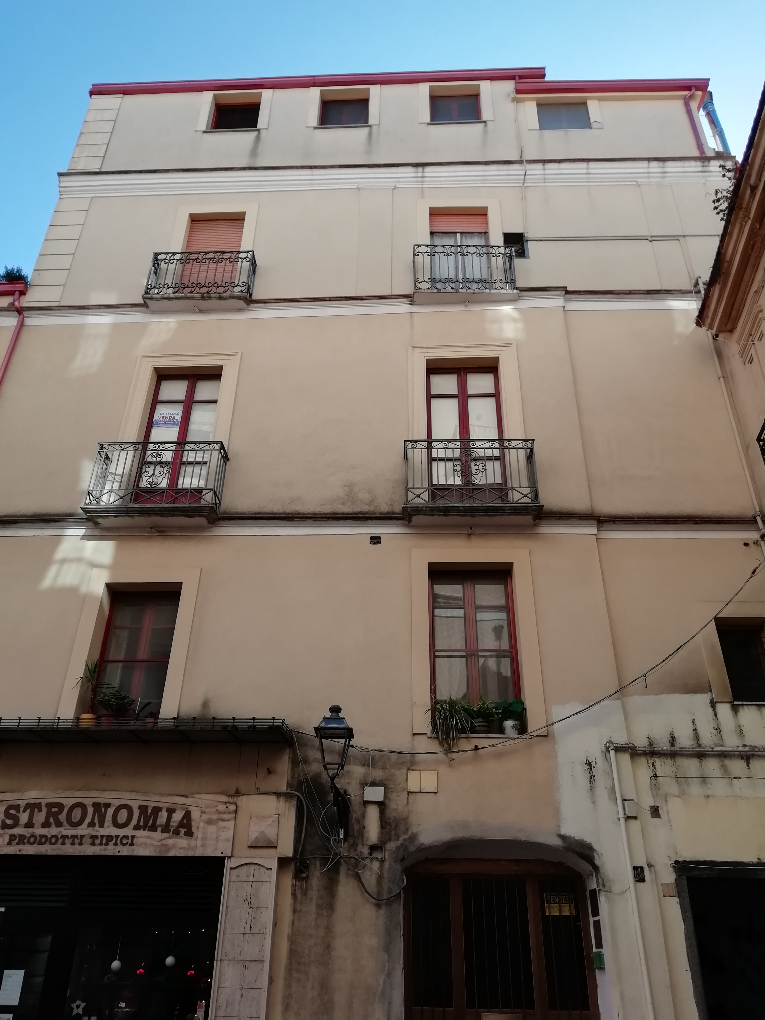 [Edificio in Corso Mazzini, 147, 149, 151]