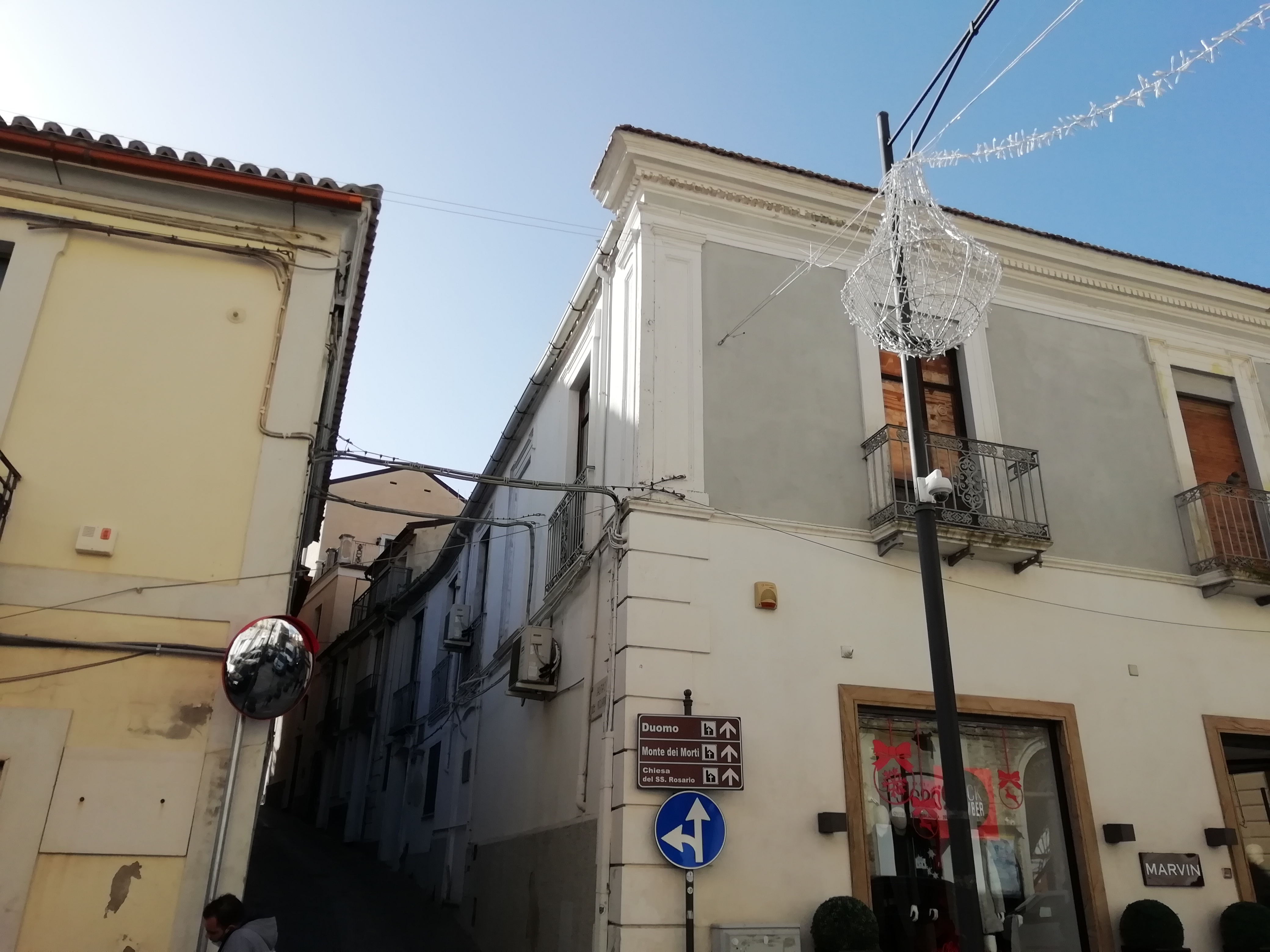 [Edificio in Corso Mazzini, 199, 201]
