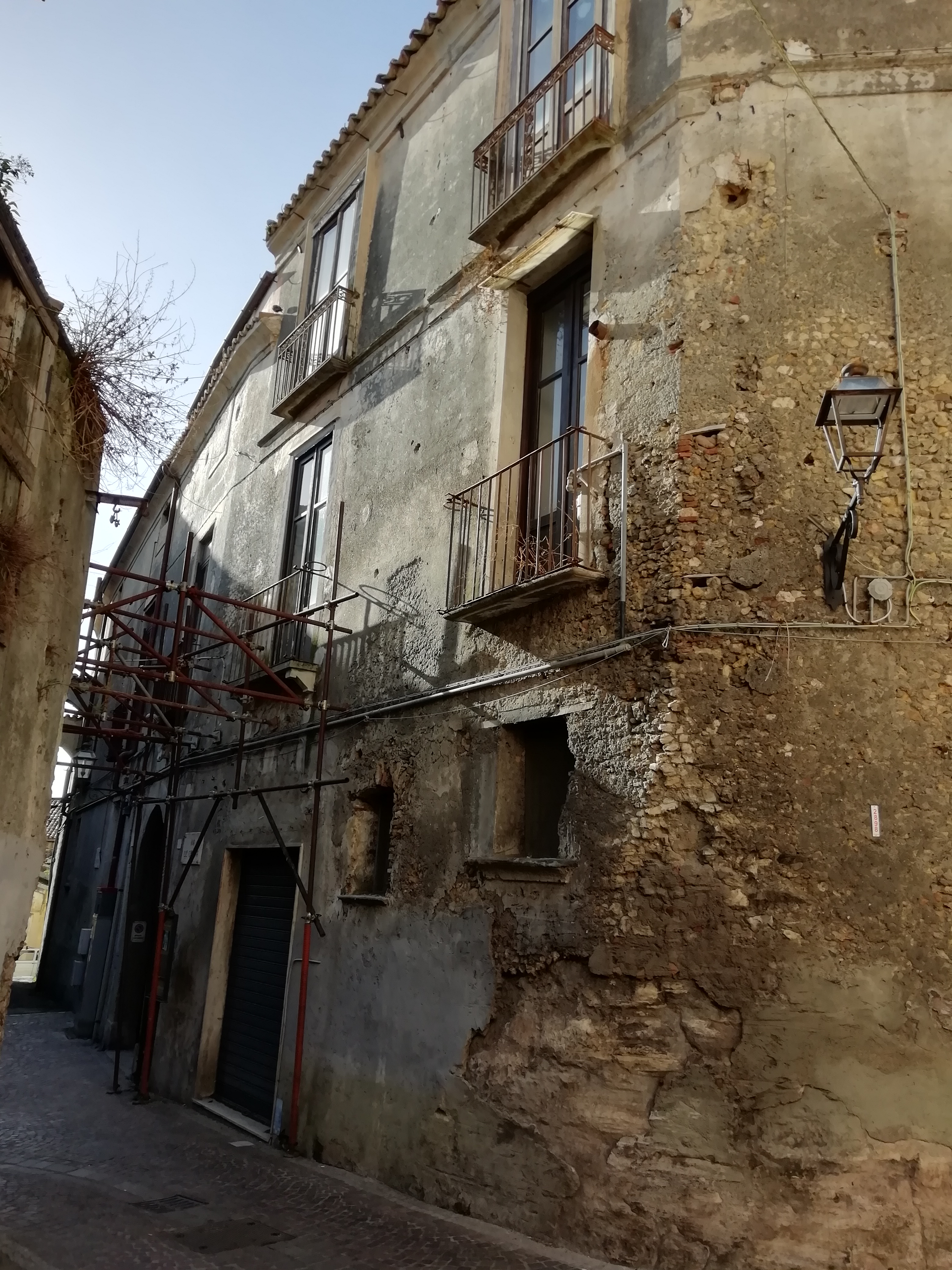 [Palazzo in Via De Grazia, 51]