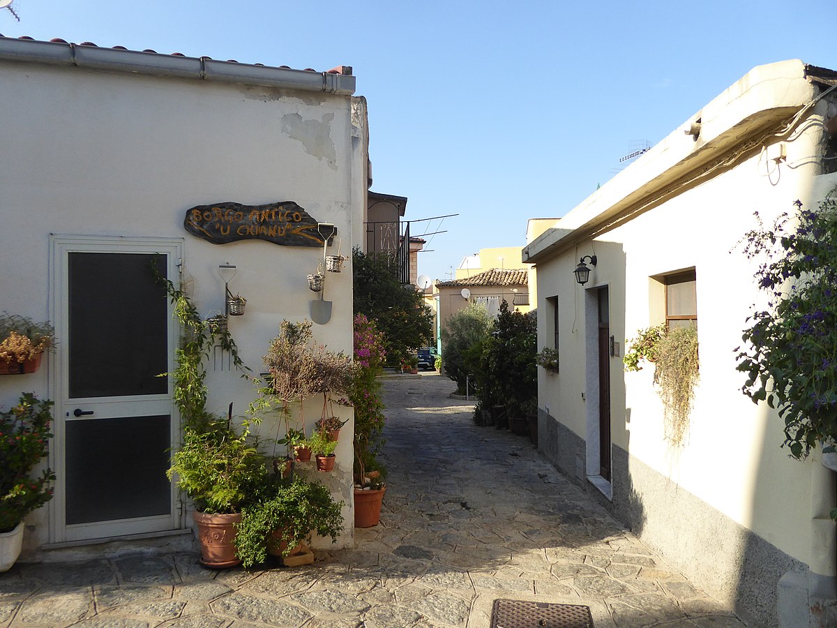 centro storico, di crinale, collinare, agricolo, Soverato, Souberaton