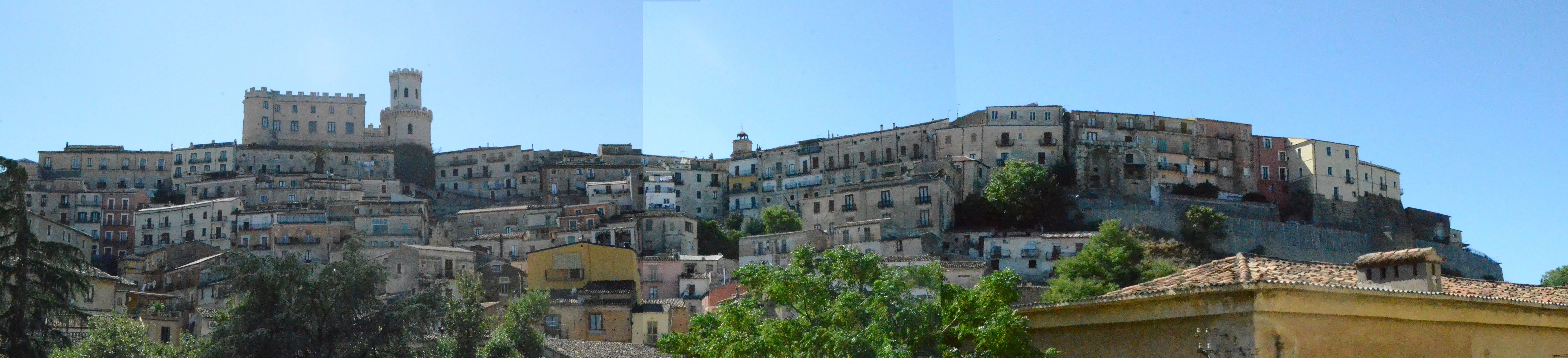 centro storico, di mezzacosta, difensivo, Corigliano Calabro, Corilianum , Torriliana , Korion Elaion