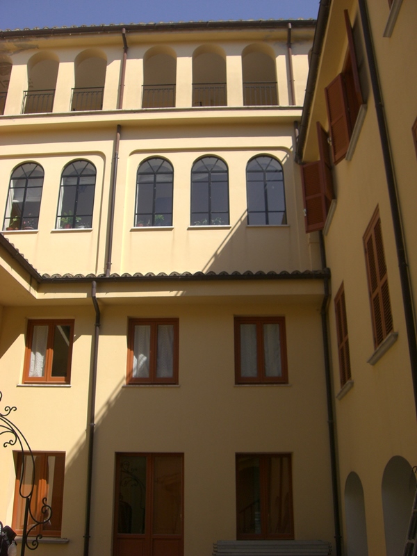convento, Convento delle Cappuccinelle o di santa Croce in Gerusalemme