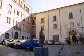 palazzo, PALAZZO ARCIVESCOVILE