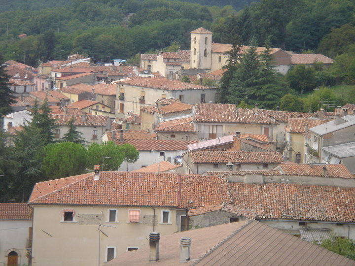 centro storico, collinare, Marzi