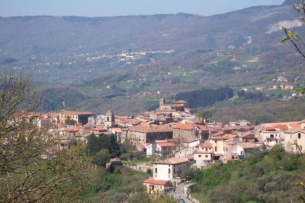 centro storico, montano, di crinale, lineare, Rogliano, Rublanum , Rubilanum/Rublani