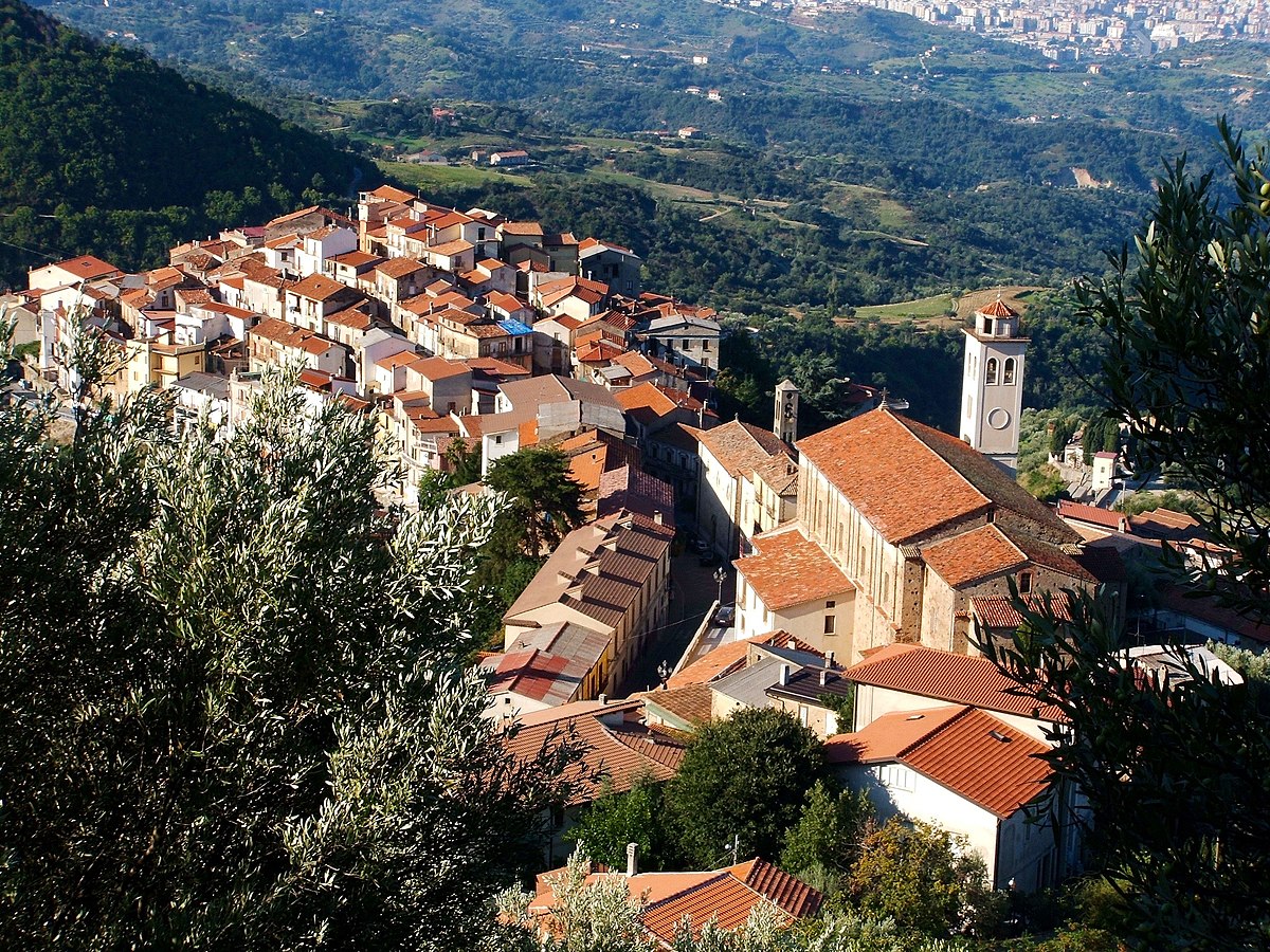 centro storico minore, di crinale, San Pietro in Guarano, Guaranum