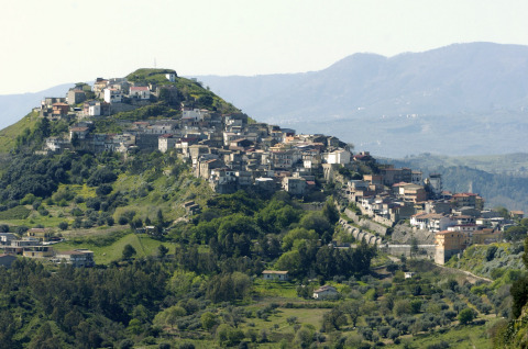 centro storico, di mezzacosta, collinare, spontaneo, Belvedere di Spinello, Malapezza