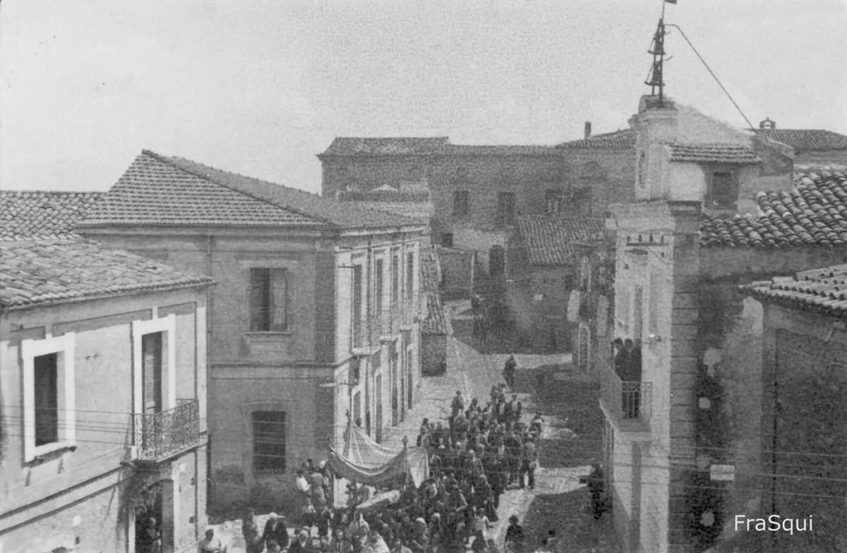 centro storico, di crinale, collinare, agricolo, San Mauro Marchesato