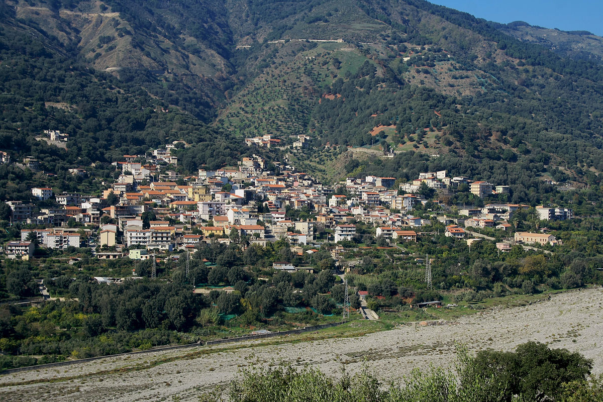 centro storico, di mezzacosta, collinare, spontaneo, Bagaladi, Vadaladi , Tucchio , Vallis Tutii , Valletuccio , Val di Tuccio