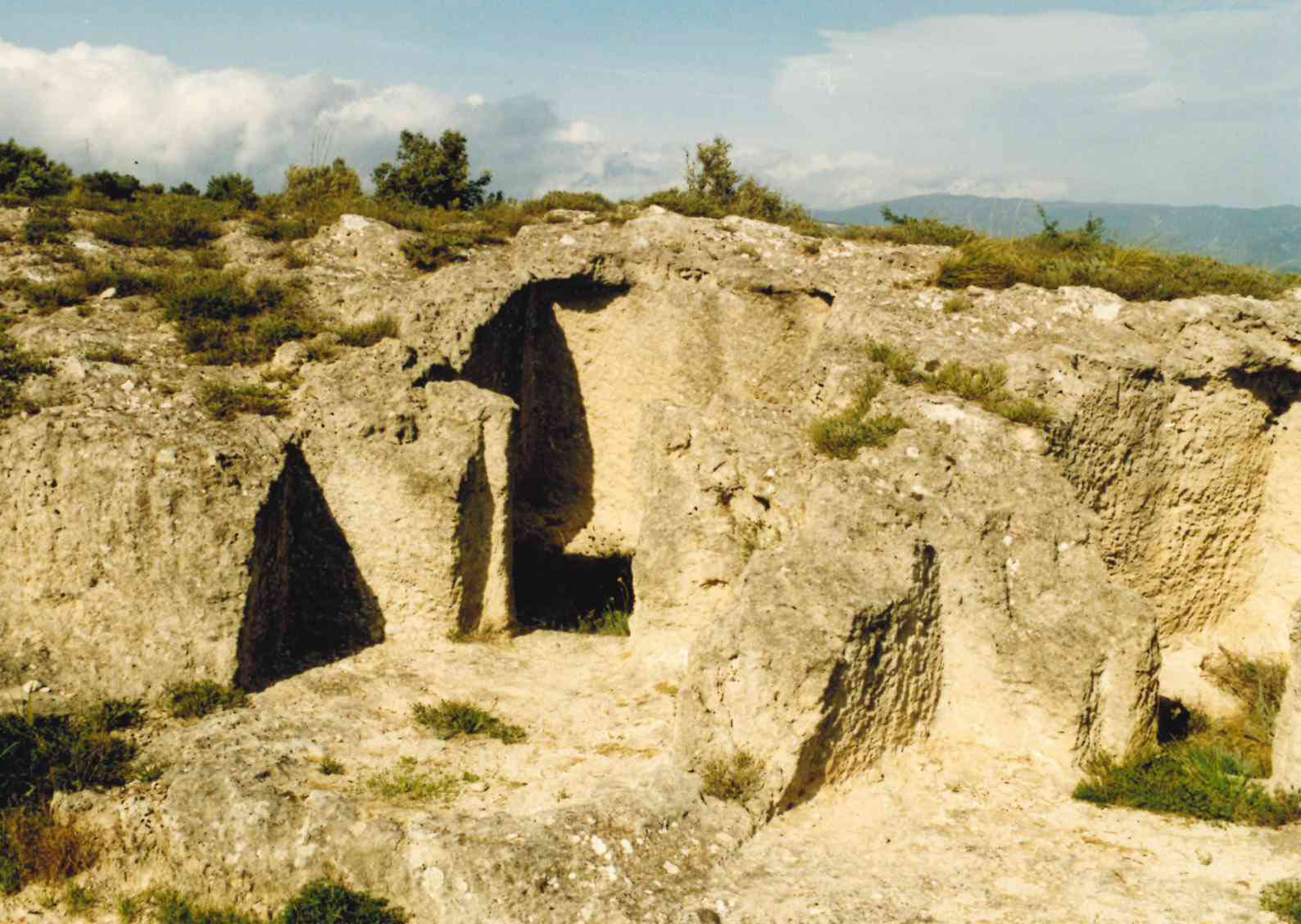 Tomba a camera II