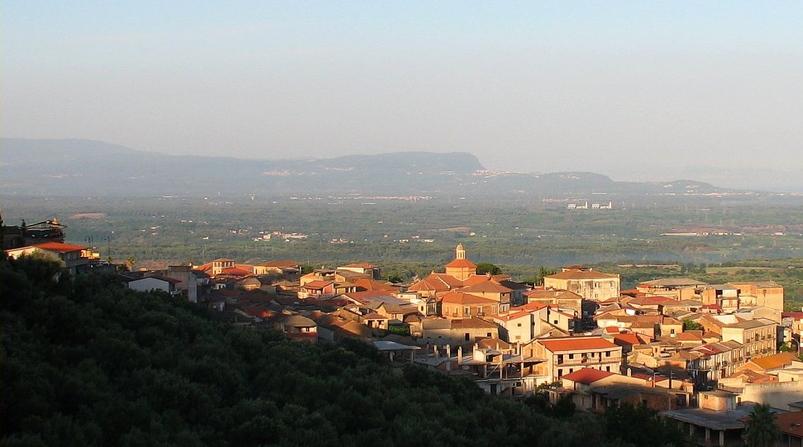 centro storico, di crinale, collinare, Laureana di Borrello, Lavriana , Lauriana , Laureana
