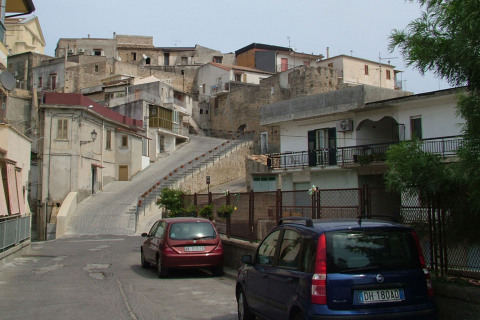 centro storico, di mezzacosta, collinare, costiero, Monasterace, Monasteraci , Montstarchi , Monte Arachi , Monasteraccio , Rubbiano , Consilium Castrum