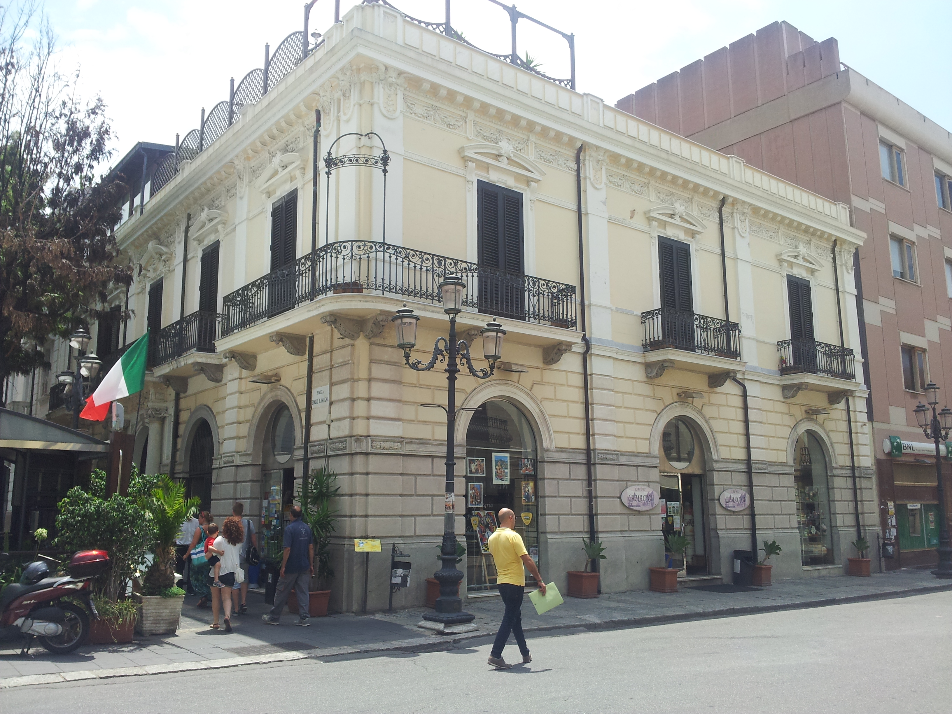 Casa Manganaro
