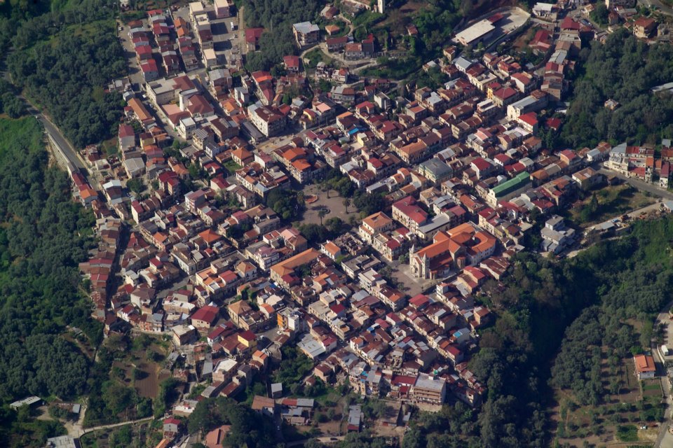 centro storico, collinare, costiero, a scacchiera, Seminara