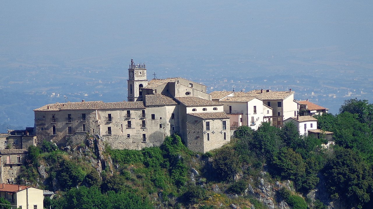 centro storico, di crinale, montano, Castelvetere sul Calore, Castelvetere , Castelvetere di Calore , Castrum Betere