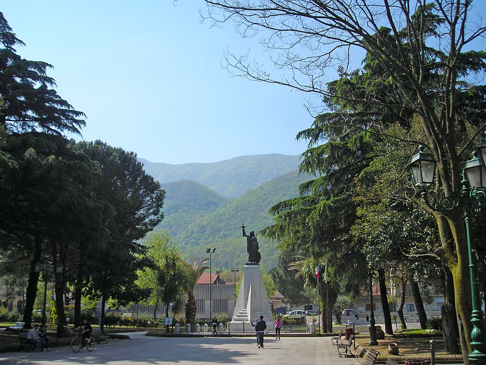 centro storico, di pianura, Trescine