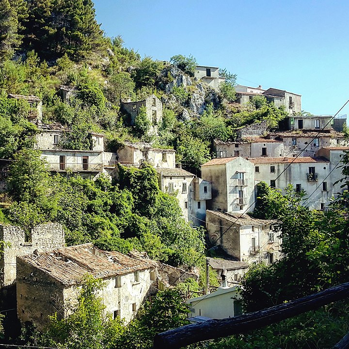 nucleo storico, di mezzacosta, montano, agricolo, Senerchia vecchia